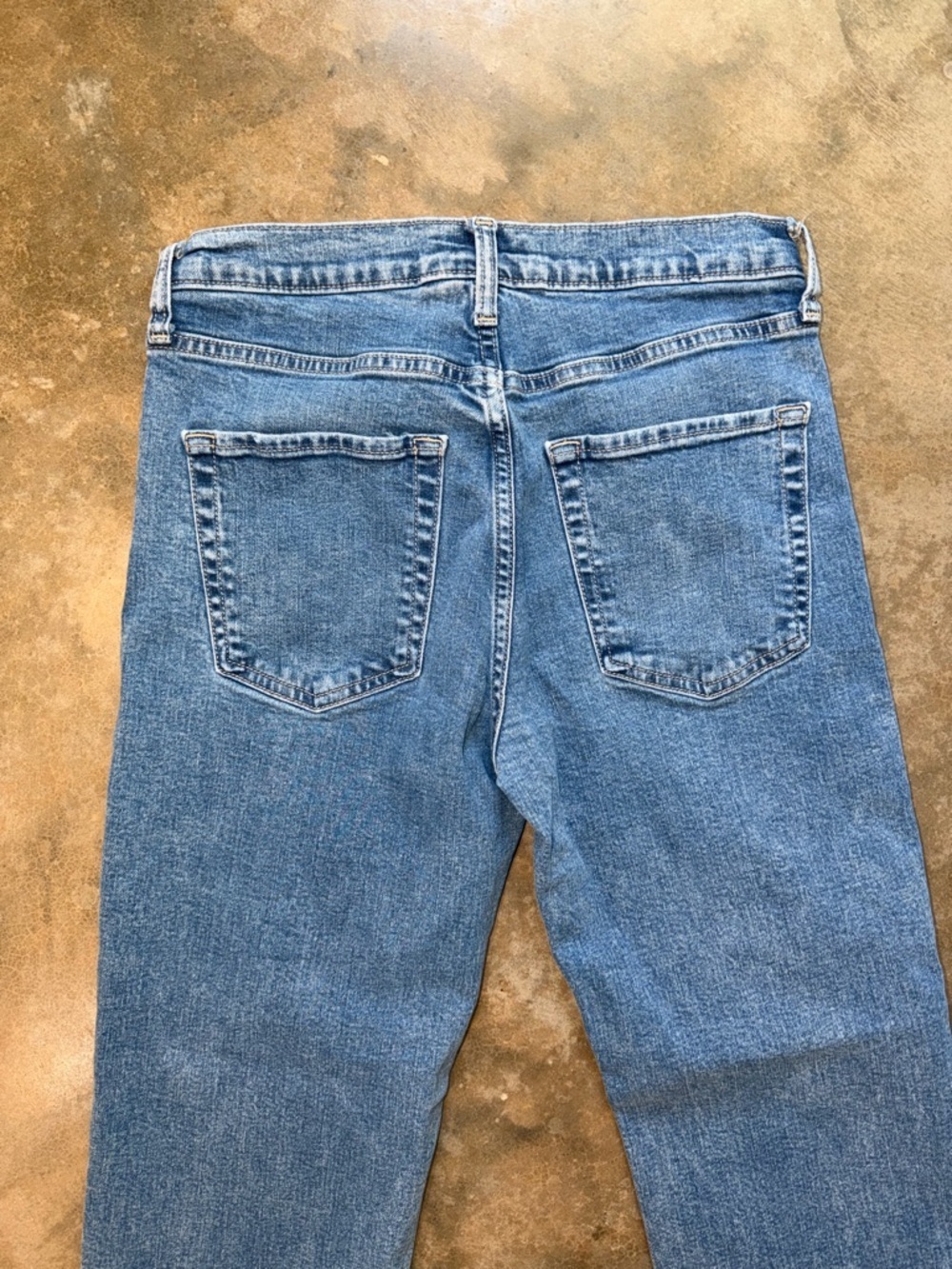 GAP Low Rise Straight Crop Jeans Distressed Raw Hem Medium Wash Size 27 - Picture 5 of 9
